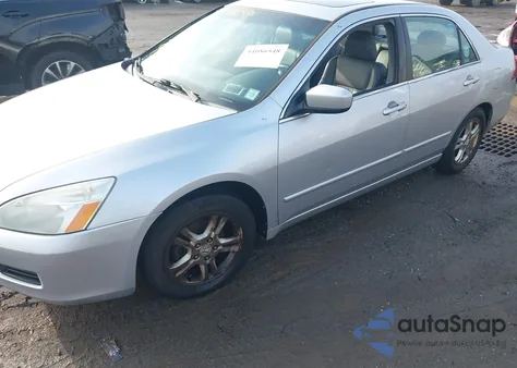 2007 Honda Accord 2.4 Ex из США, поврежденный, VIN 1HGCM56817A212469